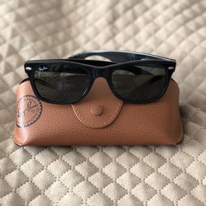 Rayban RB2132 new wayfarer classic